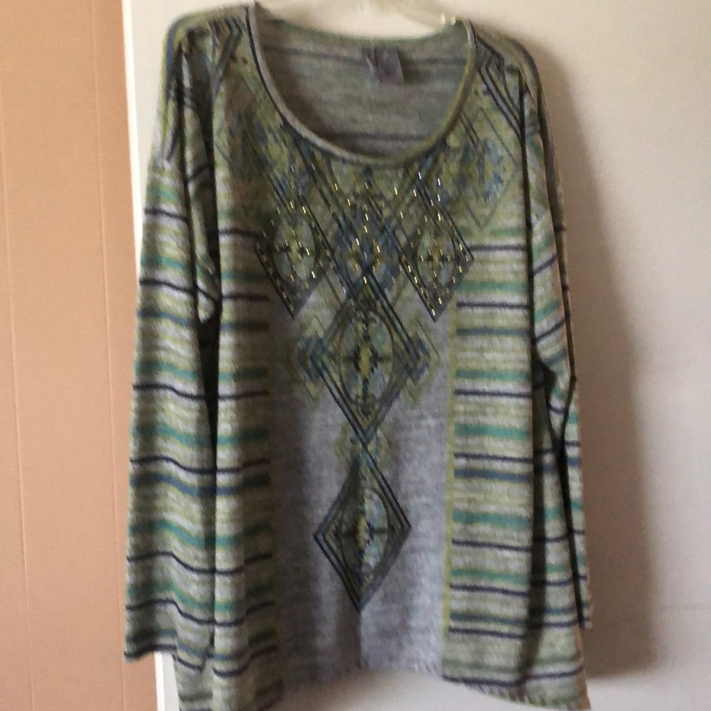 New directions light weight sweater